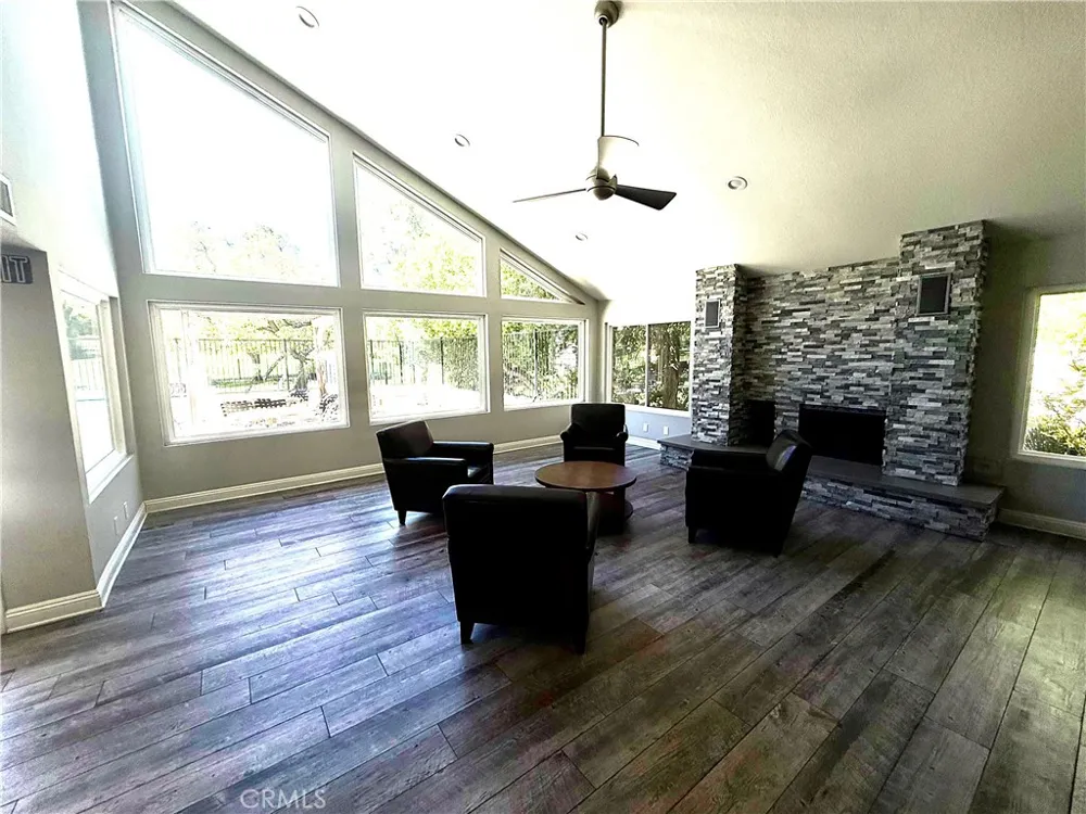 19946 Ave of the Oaks Newhall, CA 91321