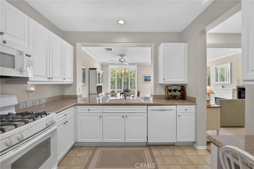 3273 Watermarke Place Irvine, CA 92612