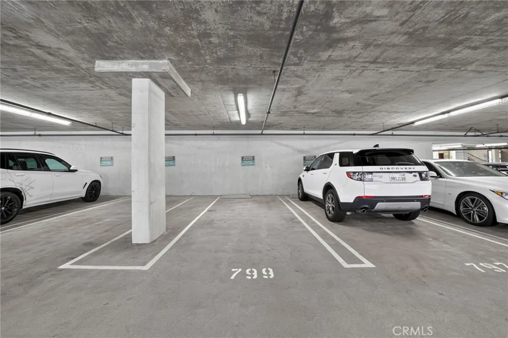 3273 Watermarke Place Irvine, CA 92612