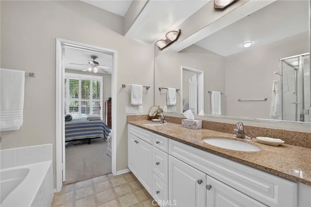 3273 Watermarke Place Irvine, CA 92612