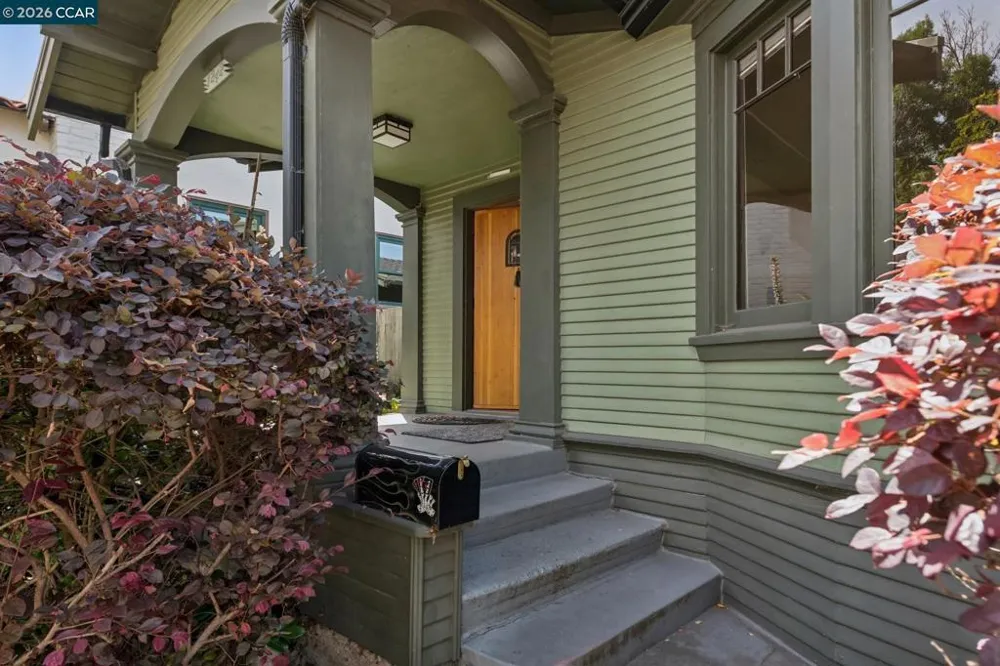 1242 Hopkins St. Berkeley, CA 94702