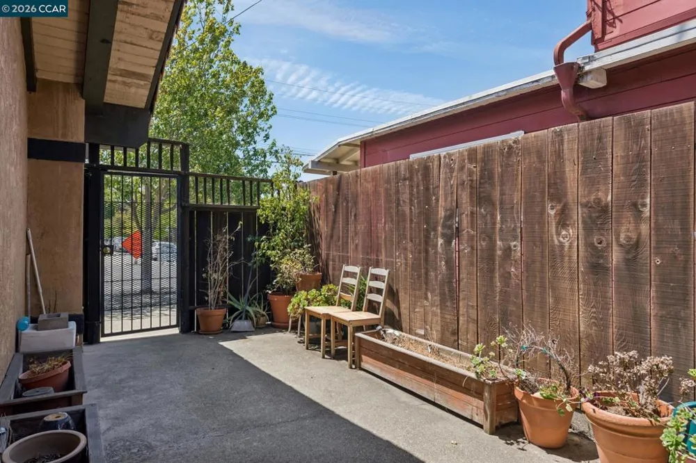 1242 Hopkins St. Berkeley, CA 94702