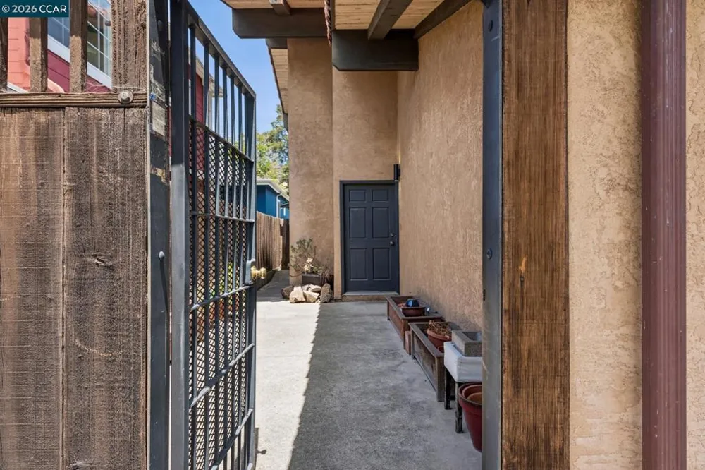 1242 Hopkins St. Berkeley, CA 94702