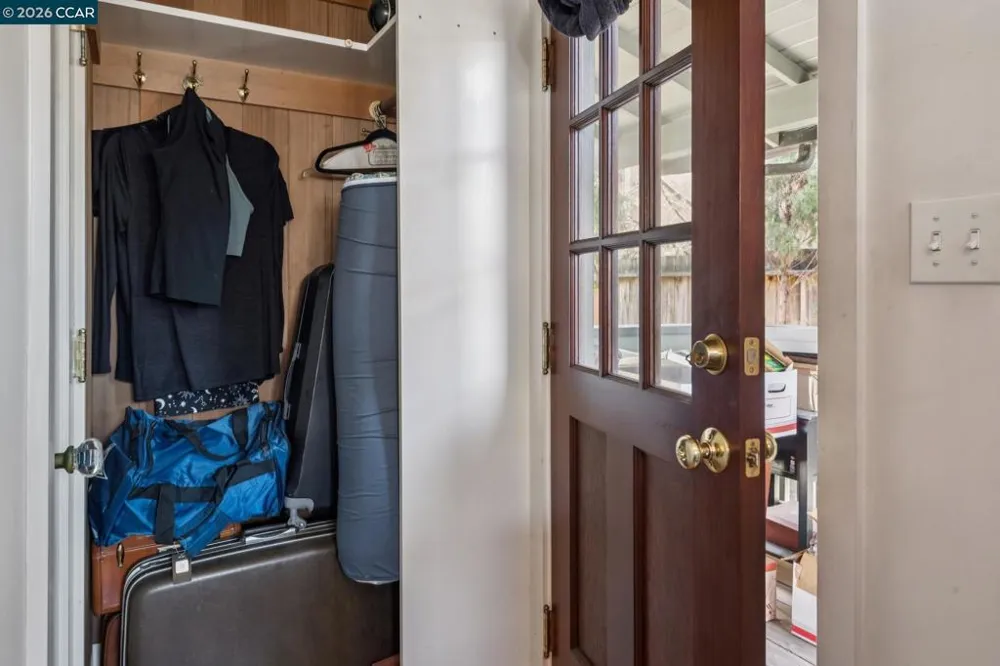 1242 Hopkins St. Berkeley, CA 94702