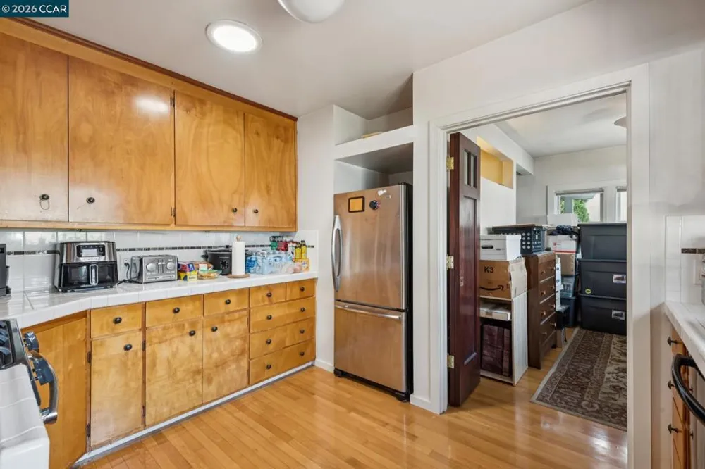 1242 Hopkins St. Berkeley, CA 94702