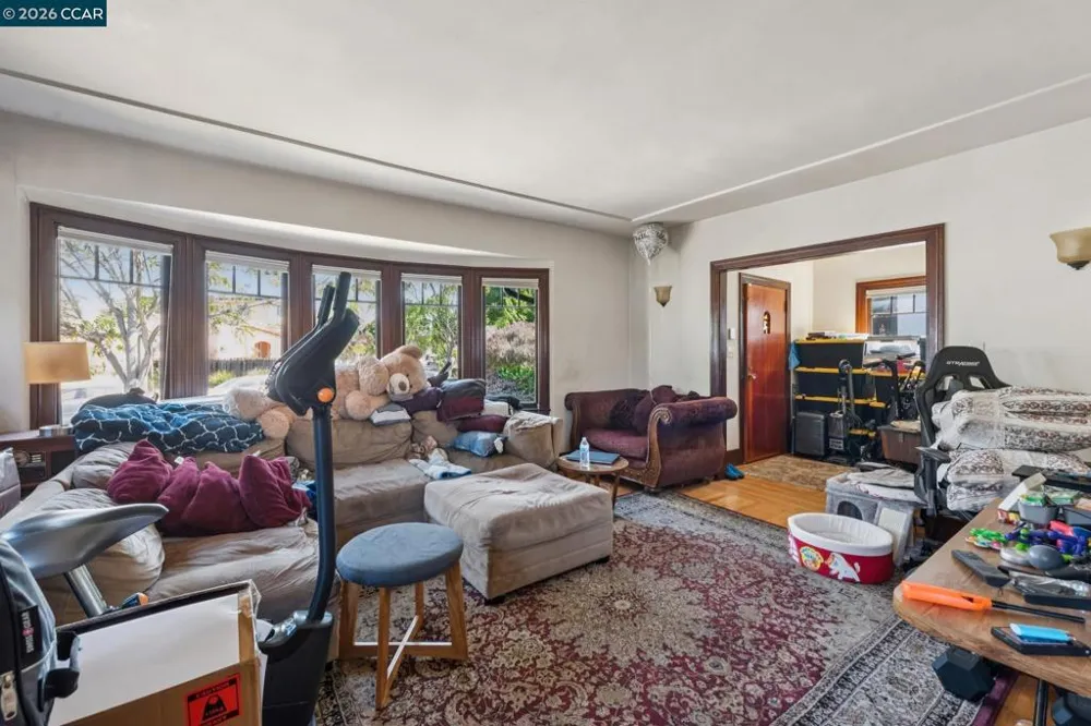 1242 Hopkins St. Berkeley, CA 94702