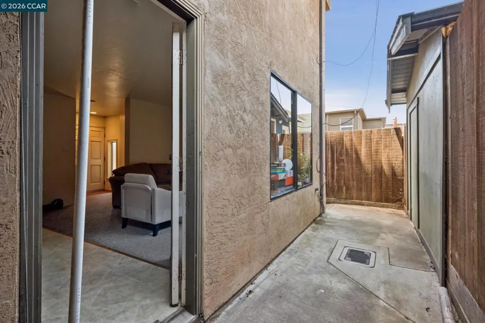 1242 Hopkins St. Berkeley, CA 94702