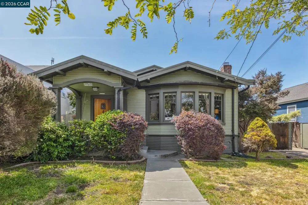 1242 Hopkins St. Berkeley, CA 94702