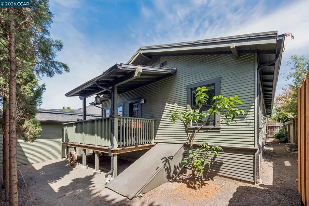 1242 Hopkins St. Berkeley, CA 94702