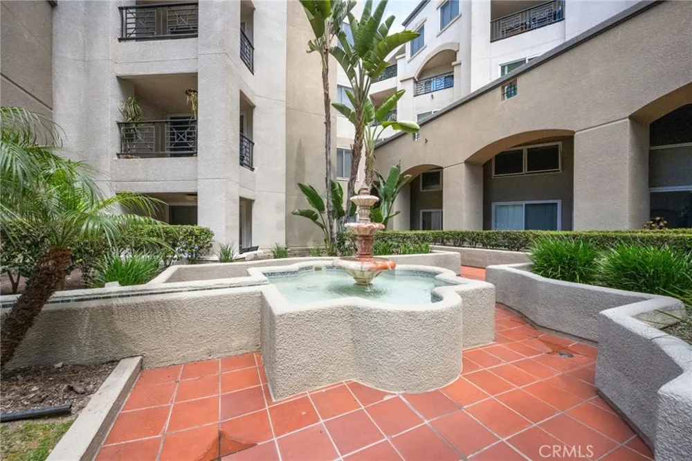 200 Pacific Coast #M-9 Huntington Beach, CA 92648