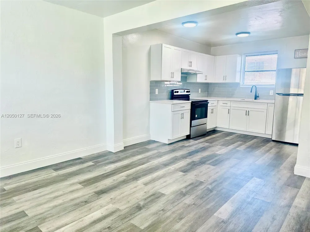 1545 NW 8th Ave #105 Miami, FL 33136