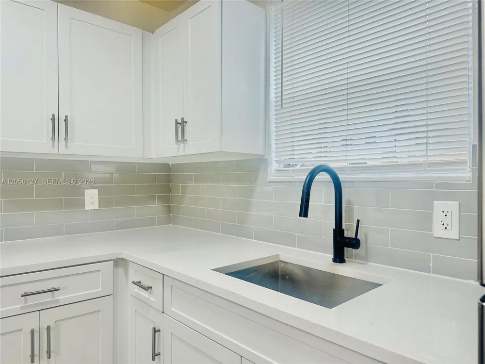 1545 NW 8th Ave #105 Miami, FL 33136
