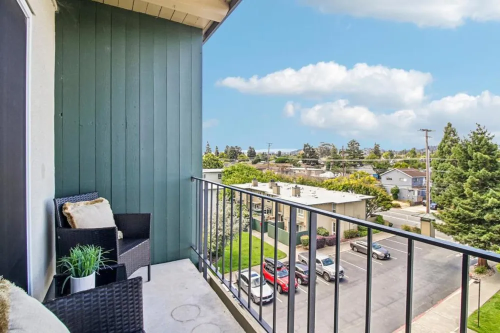 814 Delaware Street #504 San Mateo, CA 94401