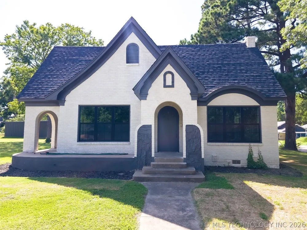 223 10th Durant, OK 74701