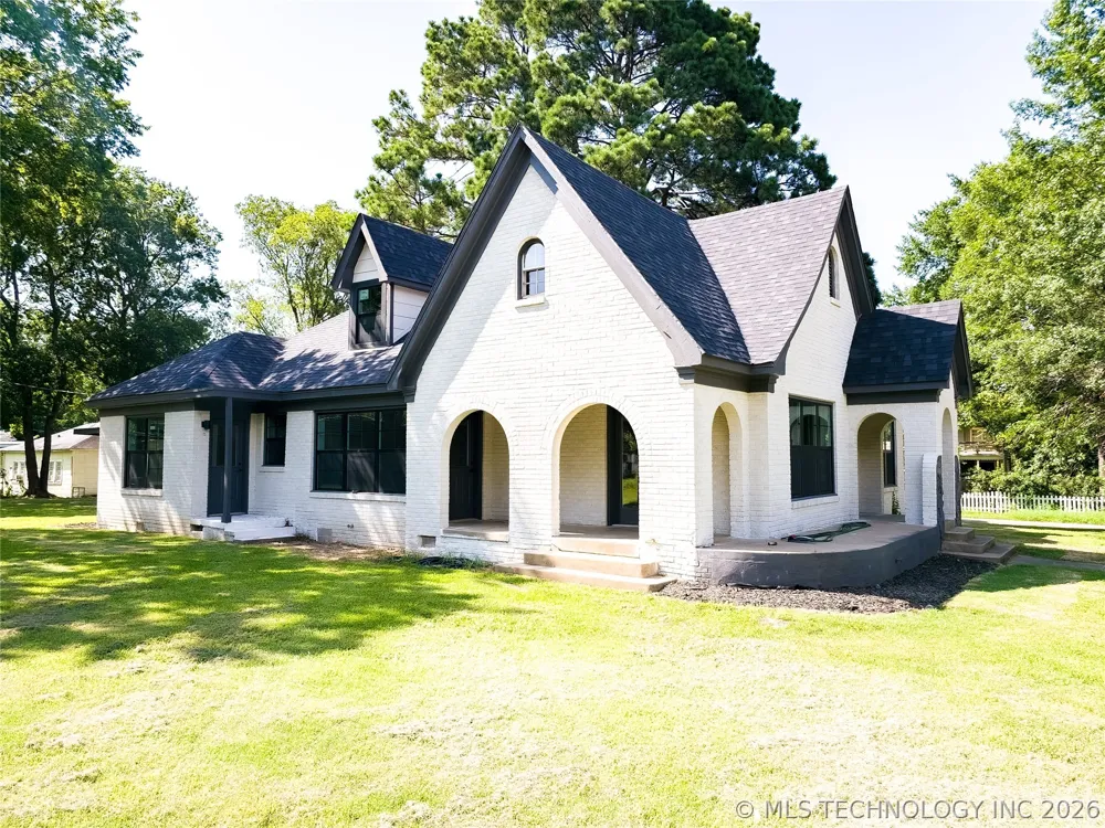 223 10th Durant, OK 74701
