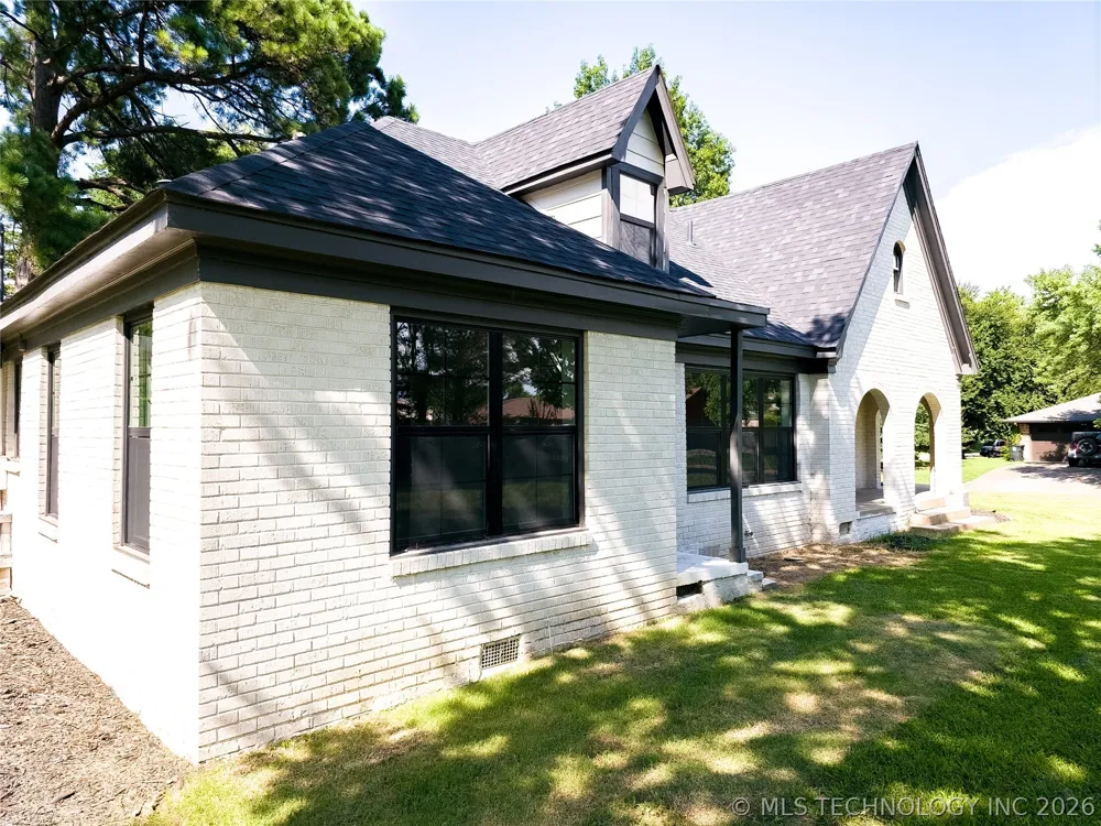 223 10th Durant, OK 74701