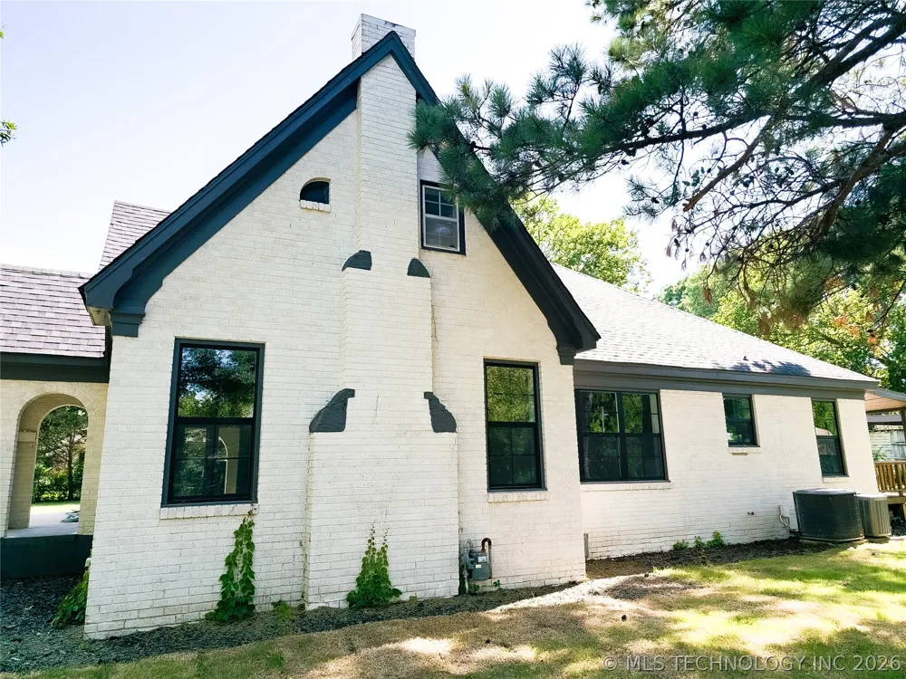 223 10th Durant, OK 74701