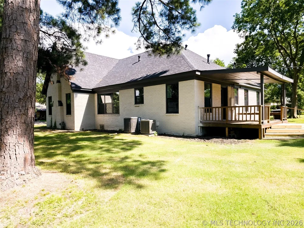 223 10th Durant, OK 74701
