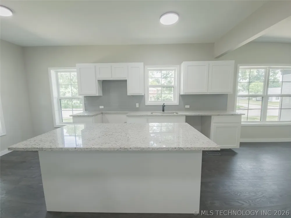 223 10th Durant, OK 74701
