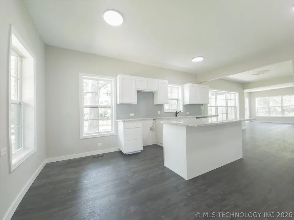 223 10th Durant, OK 74701