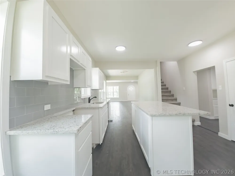 223 10th Durant, OK 74701