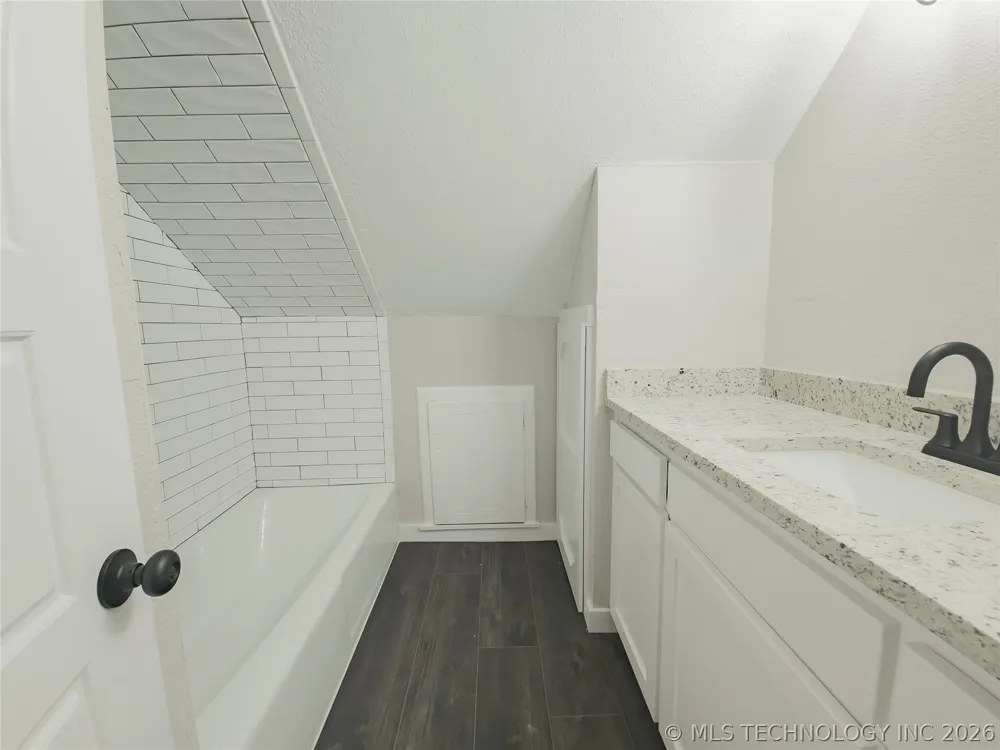 223 10th Durant, OK 74701
