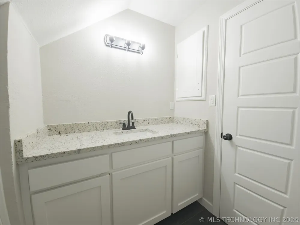 223 10th Durant, OK 74701