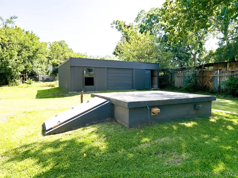 223 10th Durant, OK 74701
