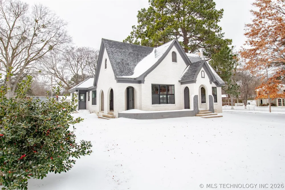 223 10th Durant, OK 74701