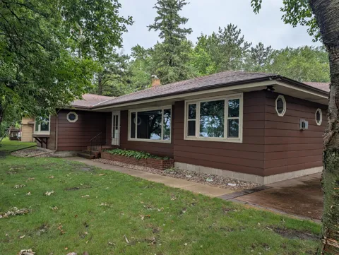 2113 Country Club Drive NE