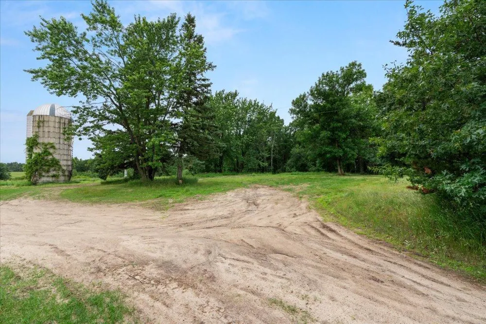 7625 96th Street SW Motley, MN 56466