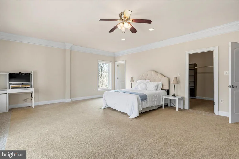 11846 CHAPEL ROAD Clifton, VA 20124
