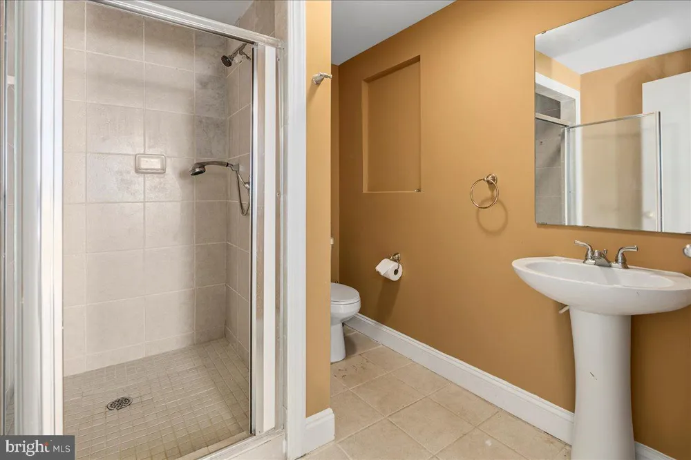 11846 CHAPEL ROAD Clifton, VA 20124