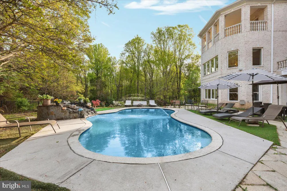 11846 CHAPEL ROAD Clifton, VA 20124