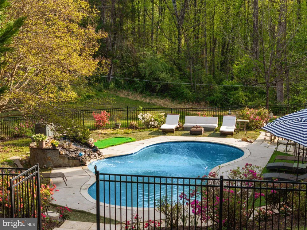 11846 CHAPEL ROAD Clifton, VA 20124