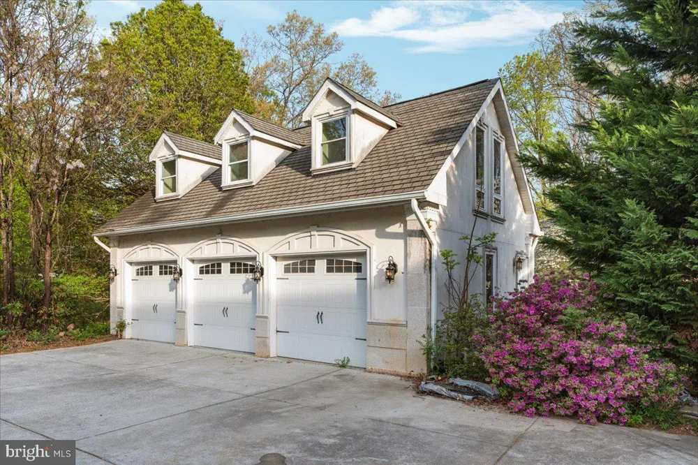 11846 CHAPEL ROAD Clifton, VA 20124
