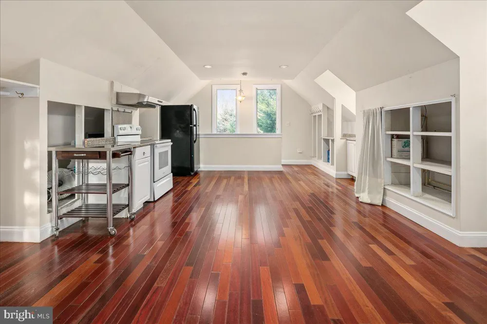 11846 CHAPEL ROAD Clifton, VA 20124