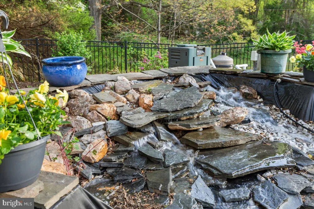11846 CHAPEL ROAD Clifton, VA 20124