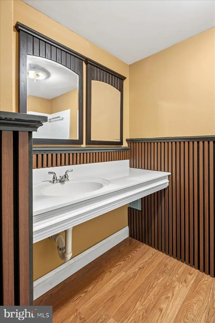 11846 CHAPEL ROAD Clifton, VA 20124