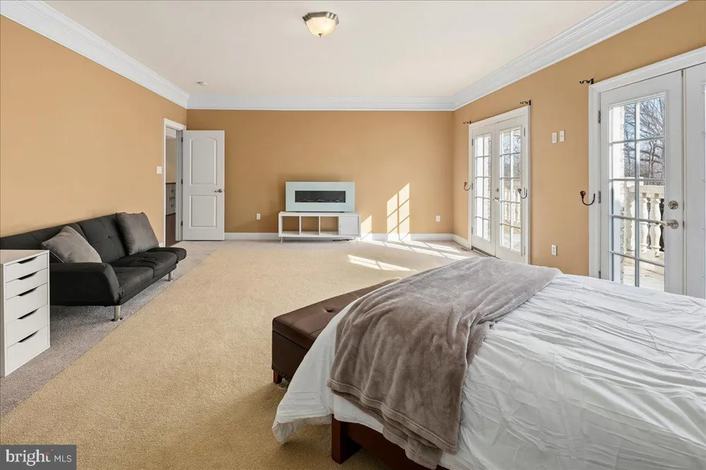 11846 CHAPEL ROAD Clifton, VA 20124