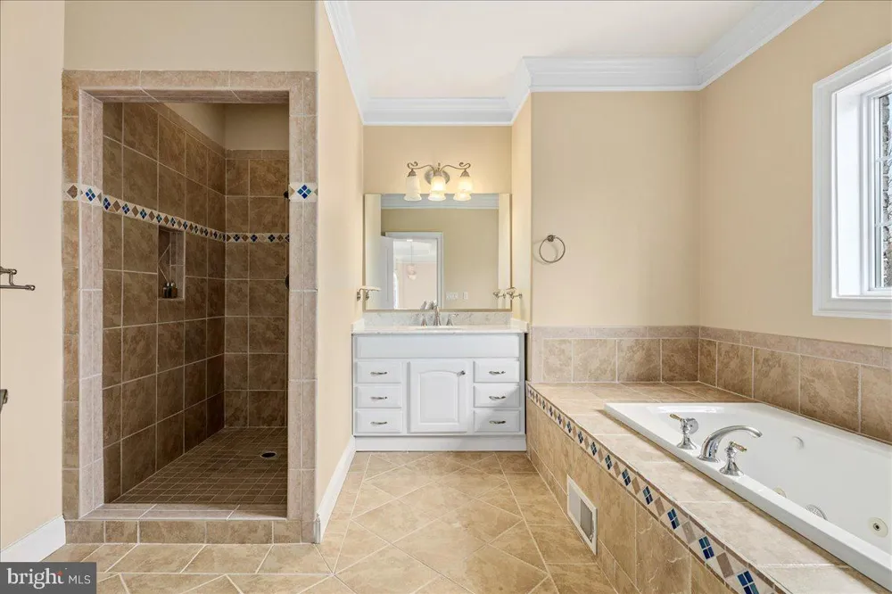 11846 CHAPEL ROAD Clifton, VA 20124