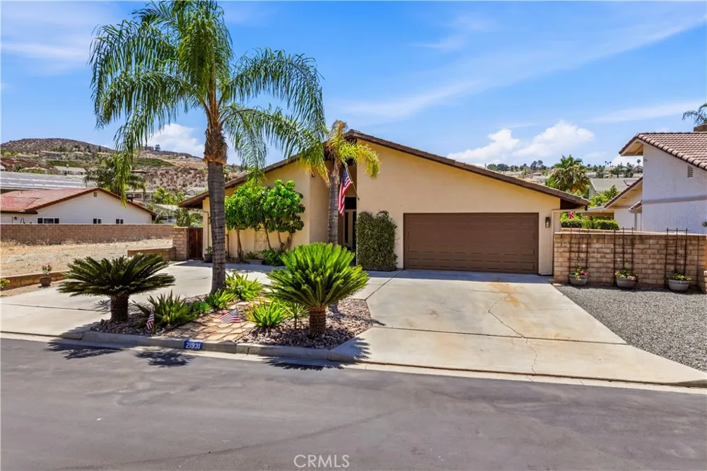 21931 Strawberry Canyon Lake, CA 92587