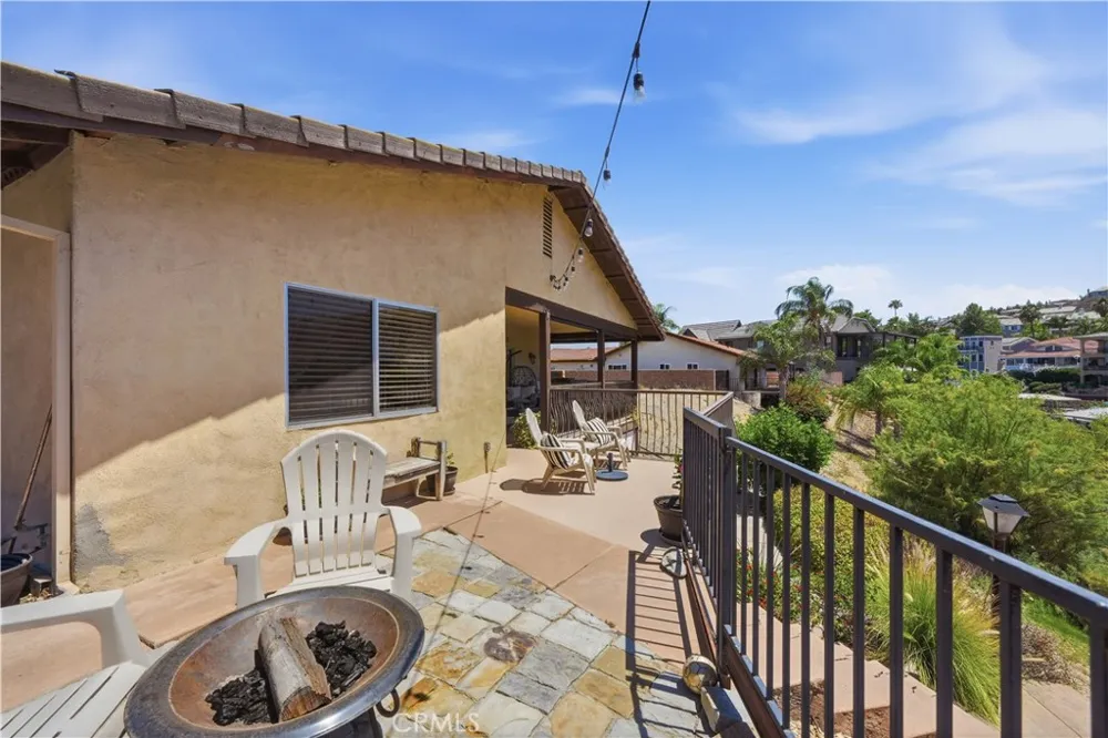 21931 Strawberry Canyon Lake, CA 92587
