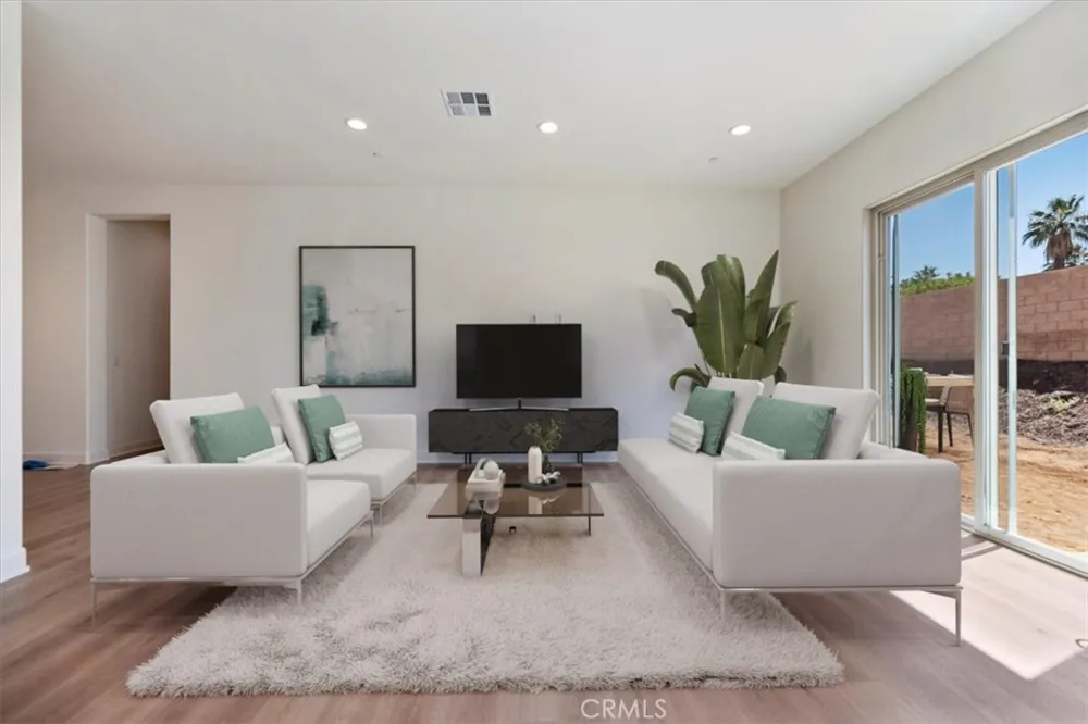 1438 E Highland Avenue Redlands, CA 92374