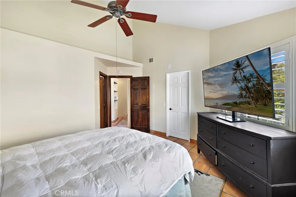 24375 Landover Laguna Hills, CA 92653