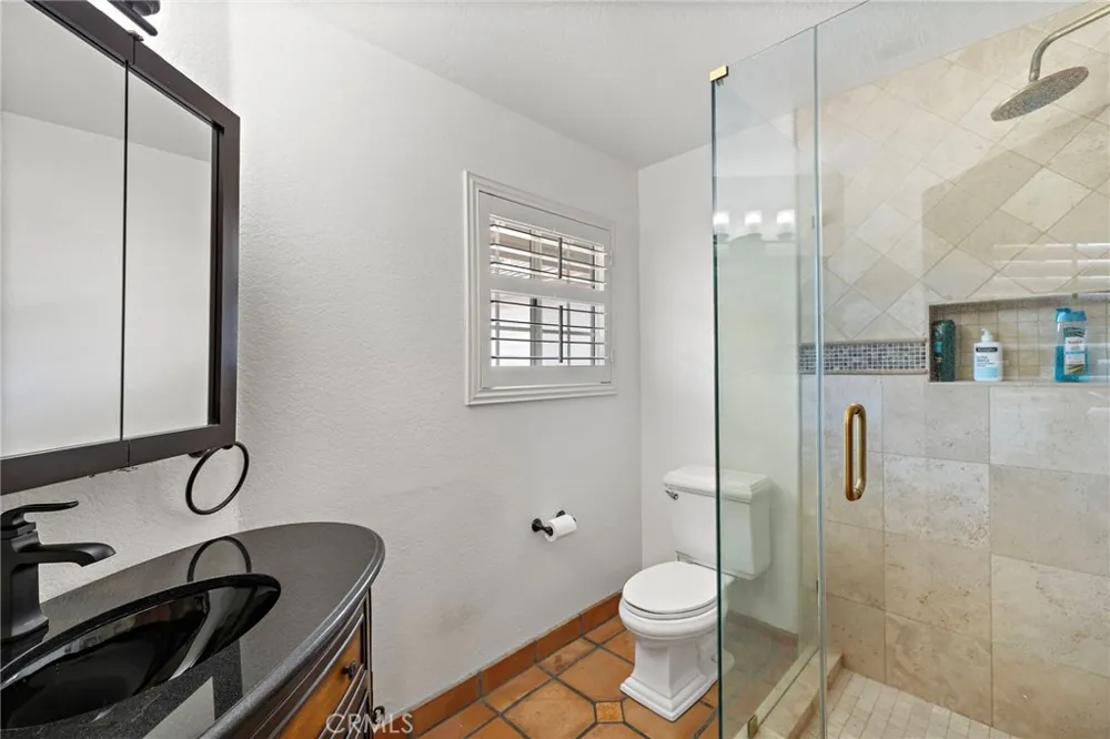 24375 Landover Laguna Hills, CA 92653