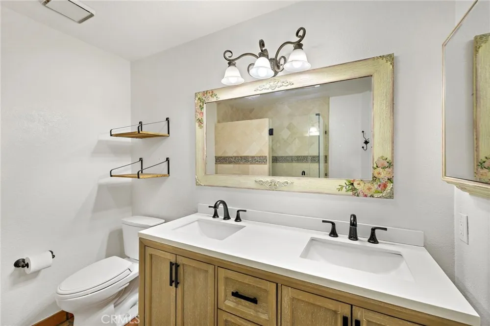 24375 Landover Laguna Hills, CA 92653