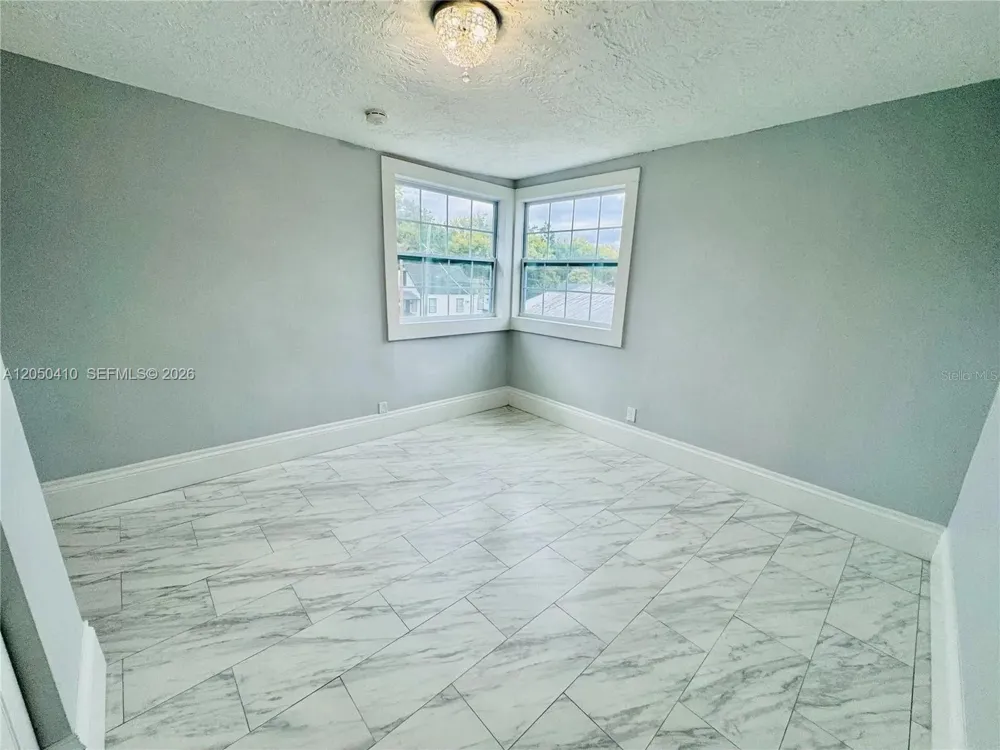 1017 E 19 AVE #0 Tampa, FL 33605