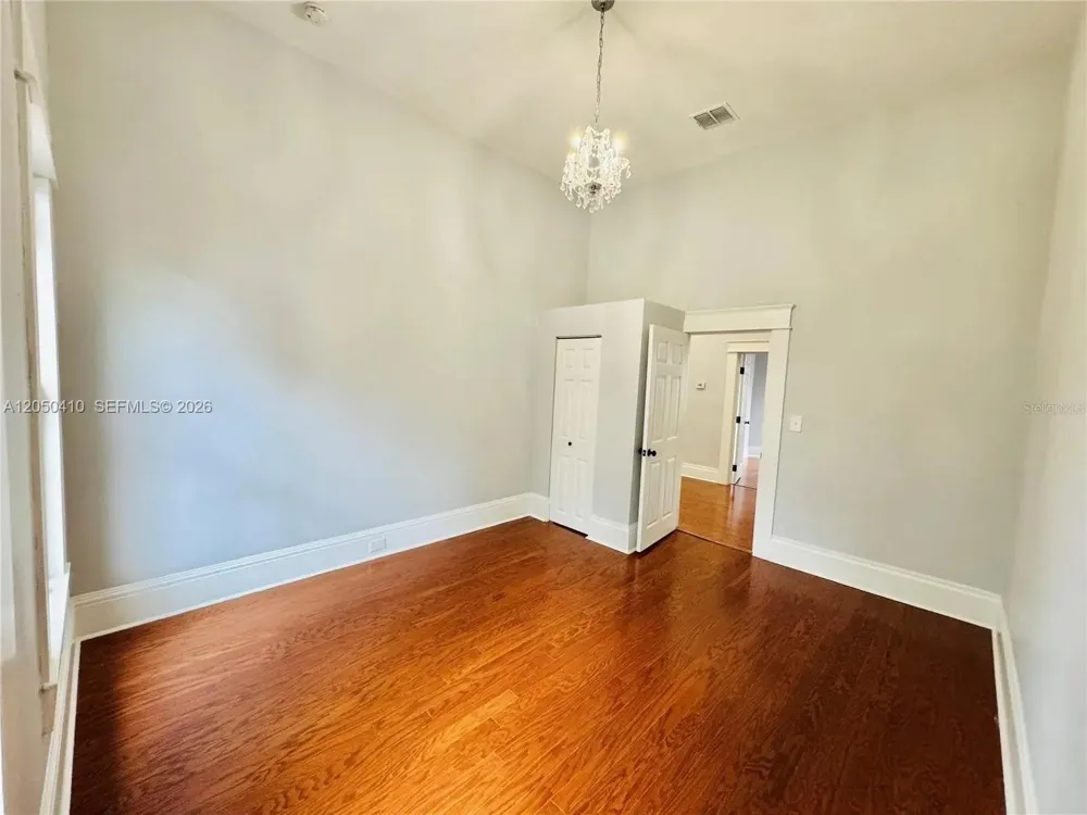 1017 E 19 AVE #0 Tampa, FL 33605