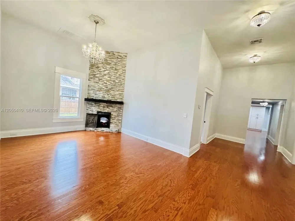 1017 E 19 AVE #0 Tampa, FL 33605